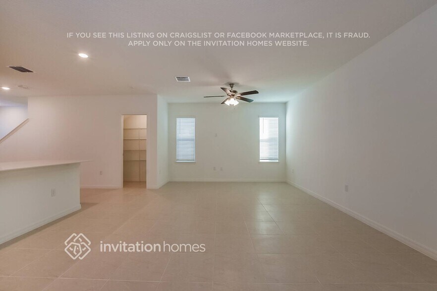 Building Photo - 5826 Sagebrush Aly