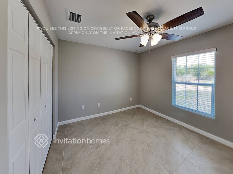 Building Photo - 726 SW Tupper Ln