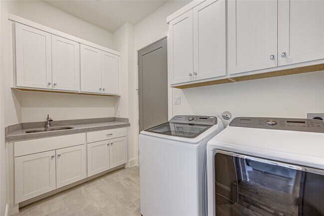 Building Photo - 13703 Northwood Meadow Cir