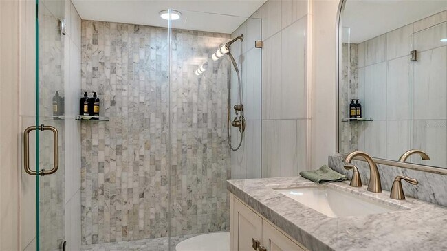 Building Photo - 5757 Gulf of Mexico Dr