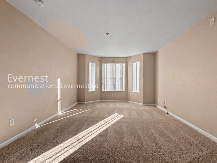 Building Photo - 12158 W Dorado Pl