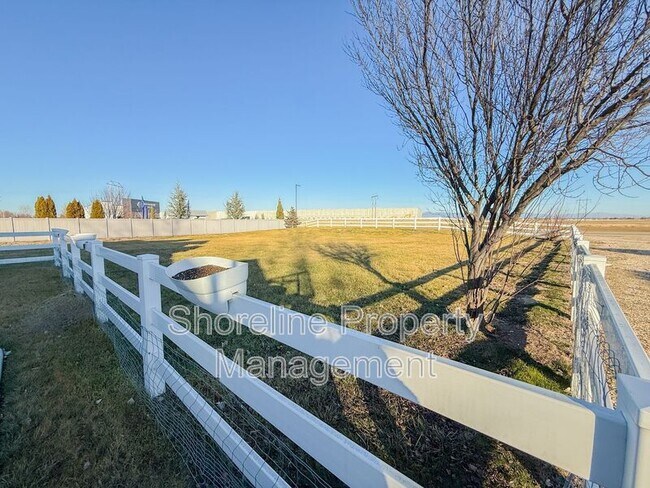 Building Photo - 18165 N Midland Blvd