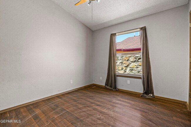 Building Photo - 14069 Lago Seco Dr