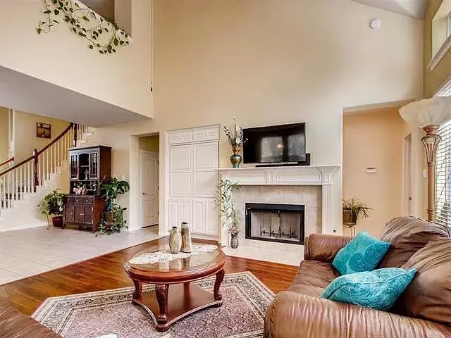 Building Photo - 10201 Chestnut Ridge Rd