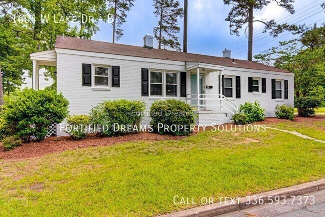 Building Photo - 1604 W Lake Dr
