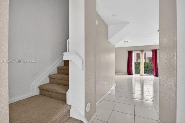 Building Photo - 6613 Winfield Blvd