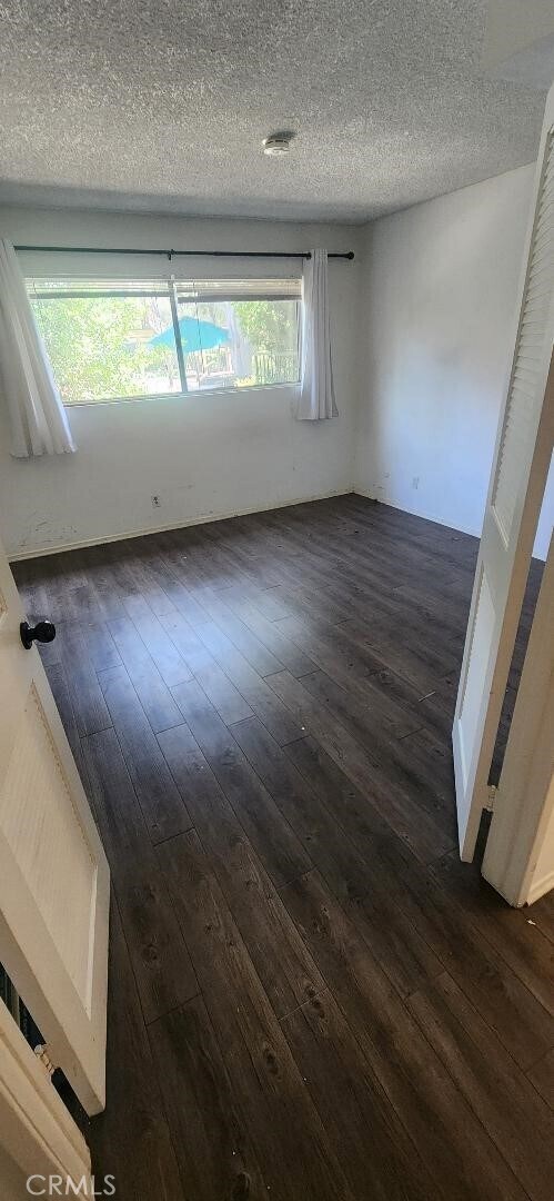 Building Photo - 3050 S Bristol St