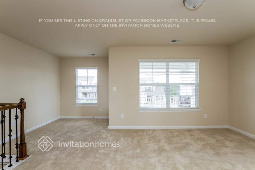 Building Photo - 141 Kingston Drive