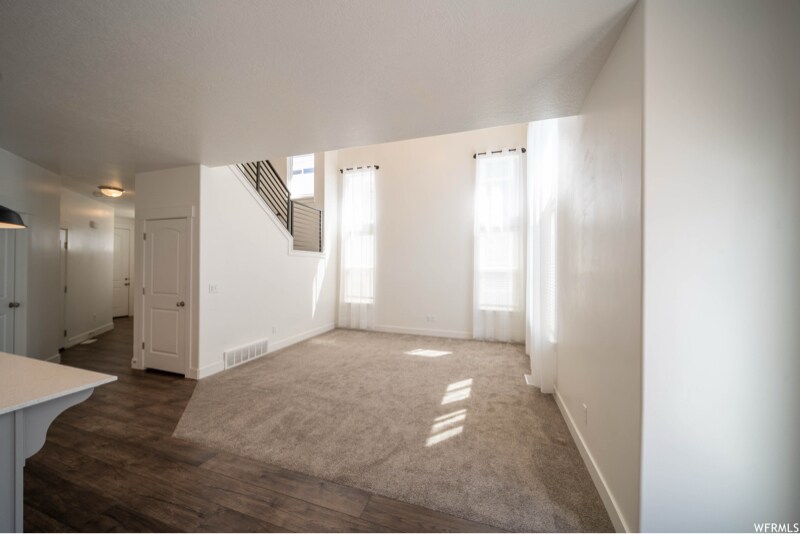 Building Photo - 283 W 660 N