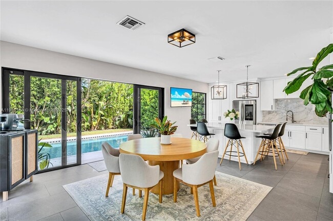 Building Photo - 1951 SW 23rd St