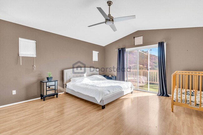 Building Photo - 6042 E Birdcage Ct