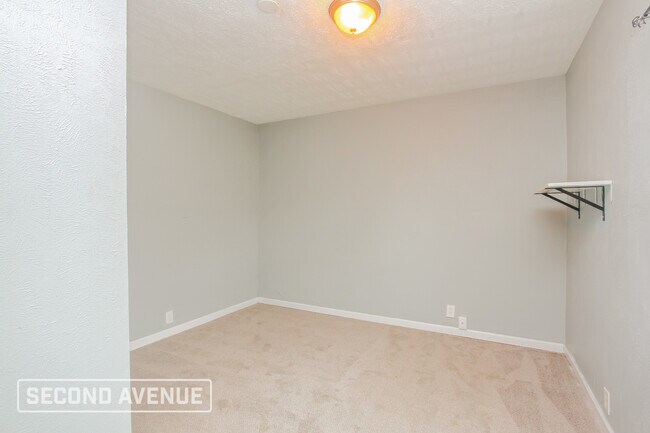Building Photo - 3636 N Dearborn St