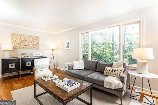 Building Photo - 1295 Lindenwood Ln NE