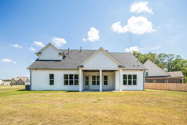 Building Photo - 5011 Jon Oak Dr