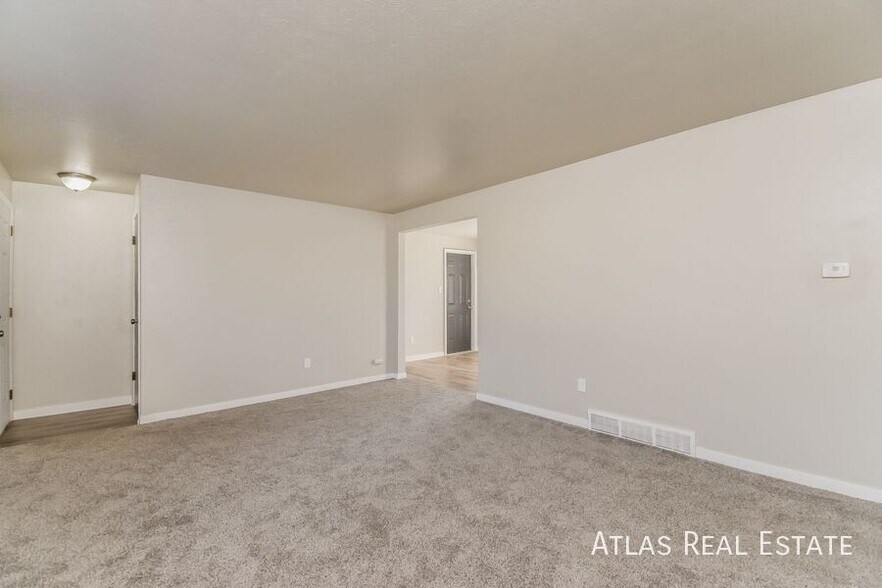 Building Photo - 49 S Roosevelt St