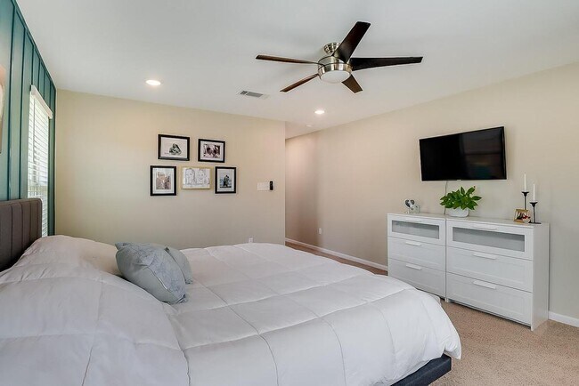 Building Photo - 9059 Bellewood Pl