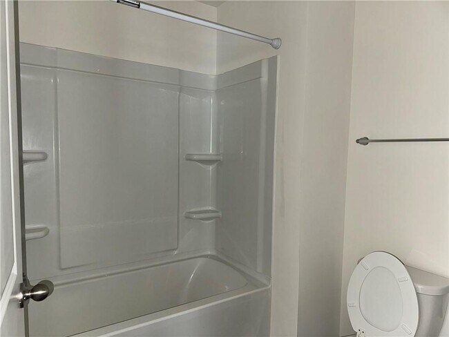 Building Photo - 1051 Paddington Dr