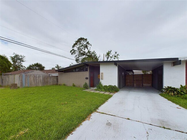 Building Photo - 7609 Amelia Rd