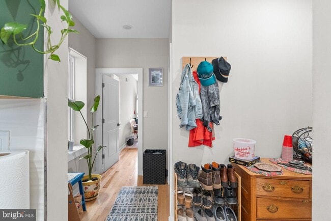 Building Photo - 2234 Master St