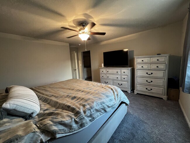 Building Photo - 5204 Sunstone Mesa Dr