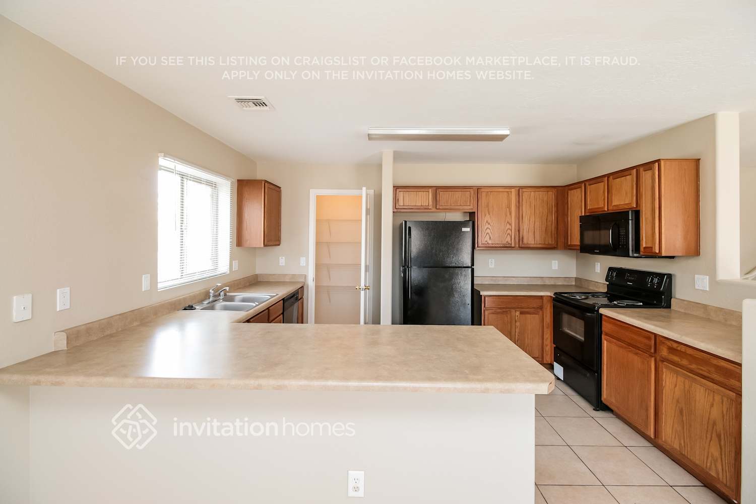 Building Photo - 3417 W Wayland Dr