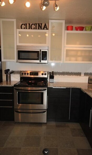 Building Photo - 2446 Blazek Loop