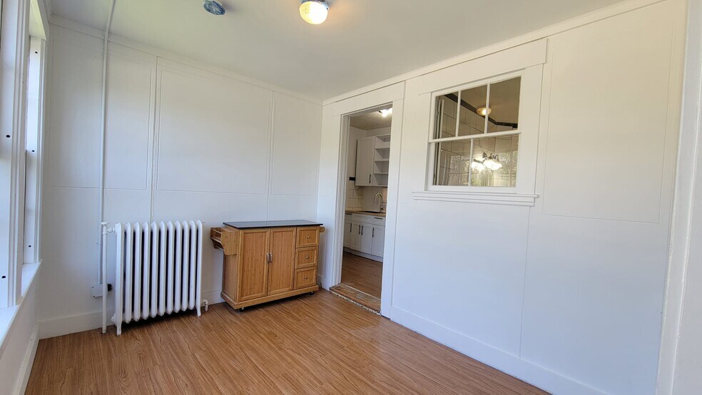 Building Photo - 5 Bluff Ave