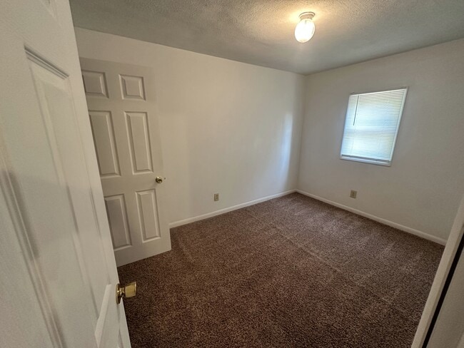 Building Photo - 304 Bessemer Ave