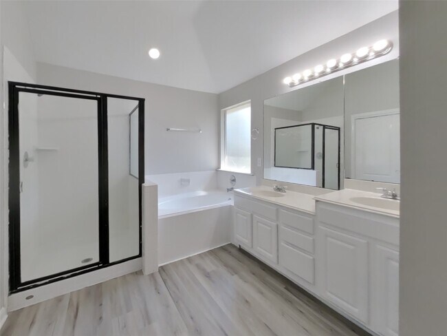 Building Photo - 1735 Wilderness Park Ct