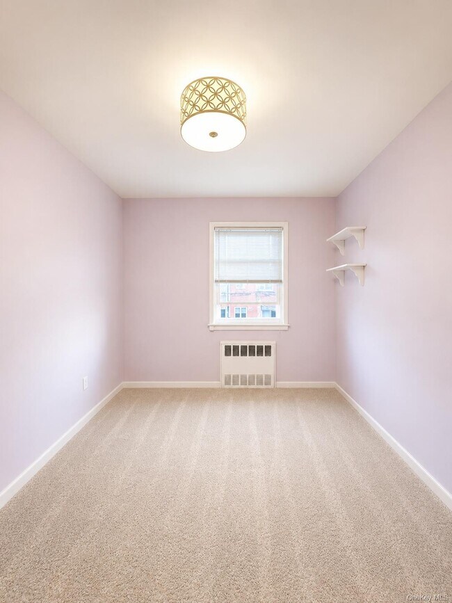 Building Photo - 61-34 76th St