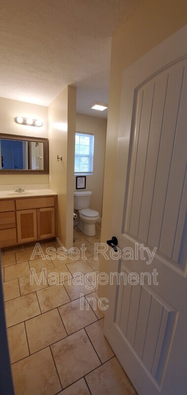 Building Photo - 302 Joel Rd