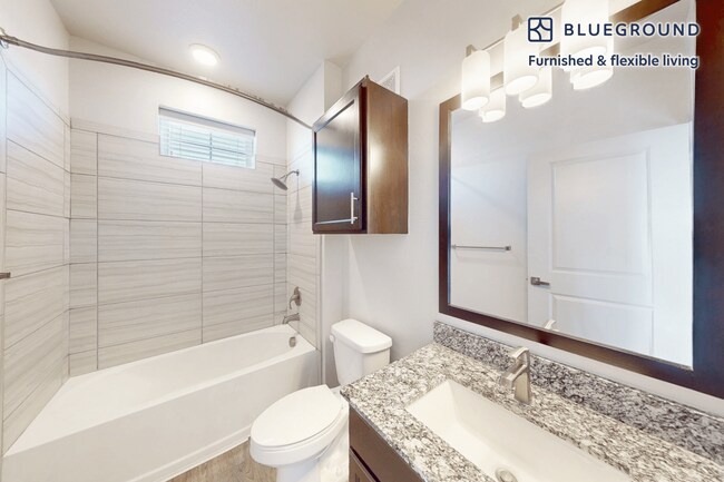 Building Photo - 1000 Lupine-SI FL3-ID12728A