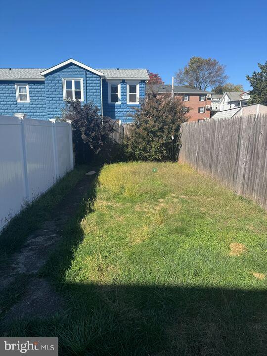 Building Photo - 405 Walnut St