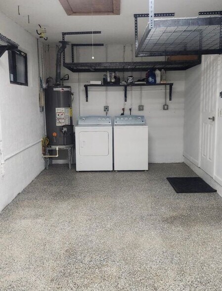 Building Photo - 9942 SW 154th St