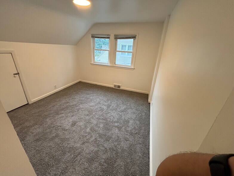 Bedroom 2 (new carpet and large storage area) - 917 S Division St