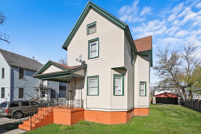 Building Photo - 1097 E Merchant St