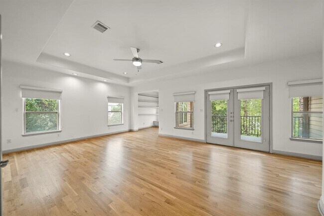 Building Photo - 9714 Braesmont Dr