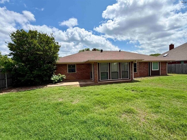 Building Photo - 4410 York St