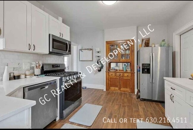 Building Photo - 2324 W 25th St