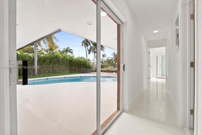 Building Photo - 1910 NW 36th St