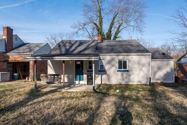 Building Photo - PRICE HILL-NICE 3 BEDROOM 1 BATH RANCH with