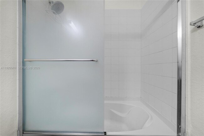 Building Photo - 10870 NW 88th Terrace