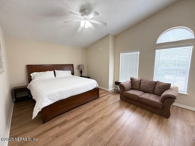 Building Photo - 47 Reeding Ridge Dr W