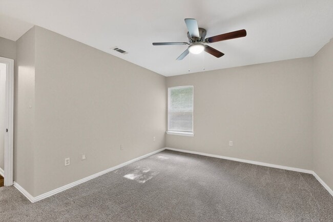 Building Photo - Charming 4-Bedroom Home on Quiet Cul-de-Sac | Move-In Ready | Deposit Alternative Available