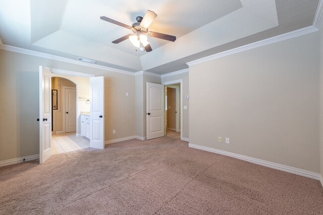 Building Photo - Beautiful Tuscan feel Condo Lower Greenville area
