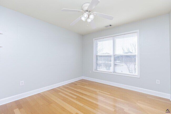 Building Photo - 100 Montview Way