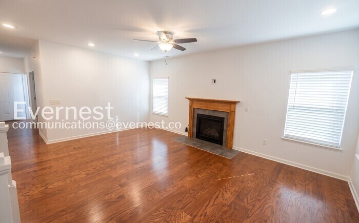 Building Photo - 1084 Ashcraft Ave