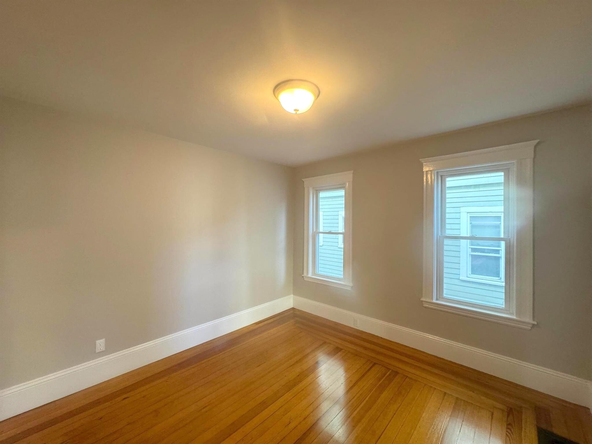 Building Photo - 11 Belmont Sq