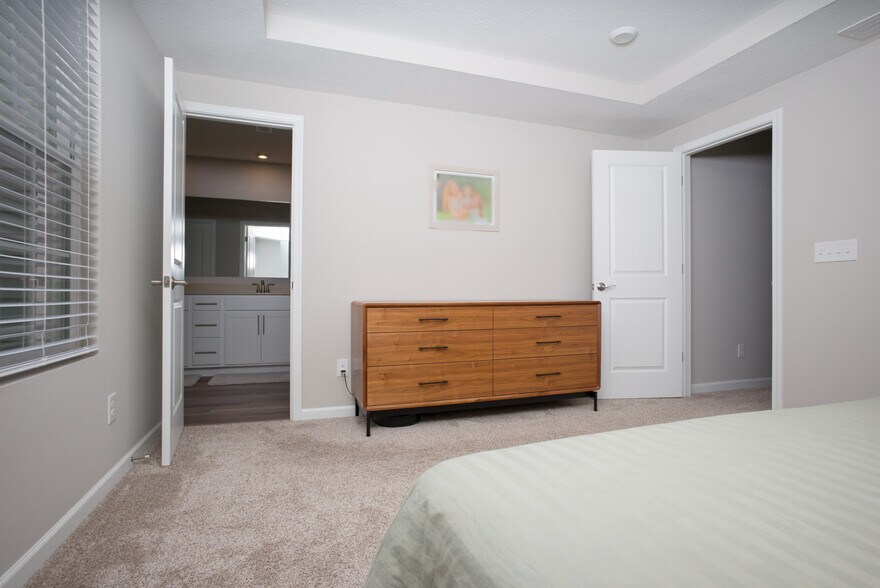 Building Photo - 810 Dipper Ln