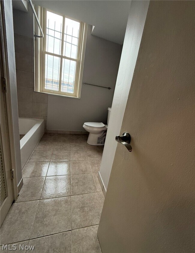 Building Photo - 3645 Prospect Ave E